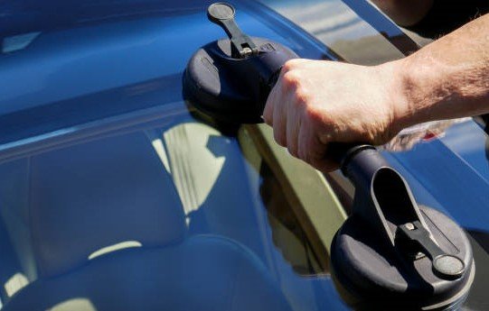 Windshield Repair Near Me, Monrovia, CA - Affordable Windshield Chip & Crack Repair with Online Estimates